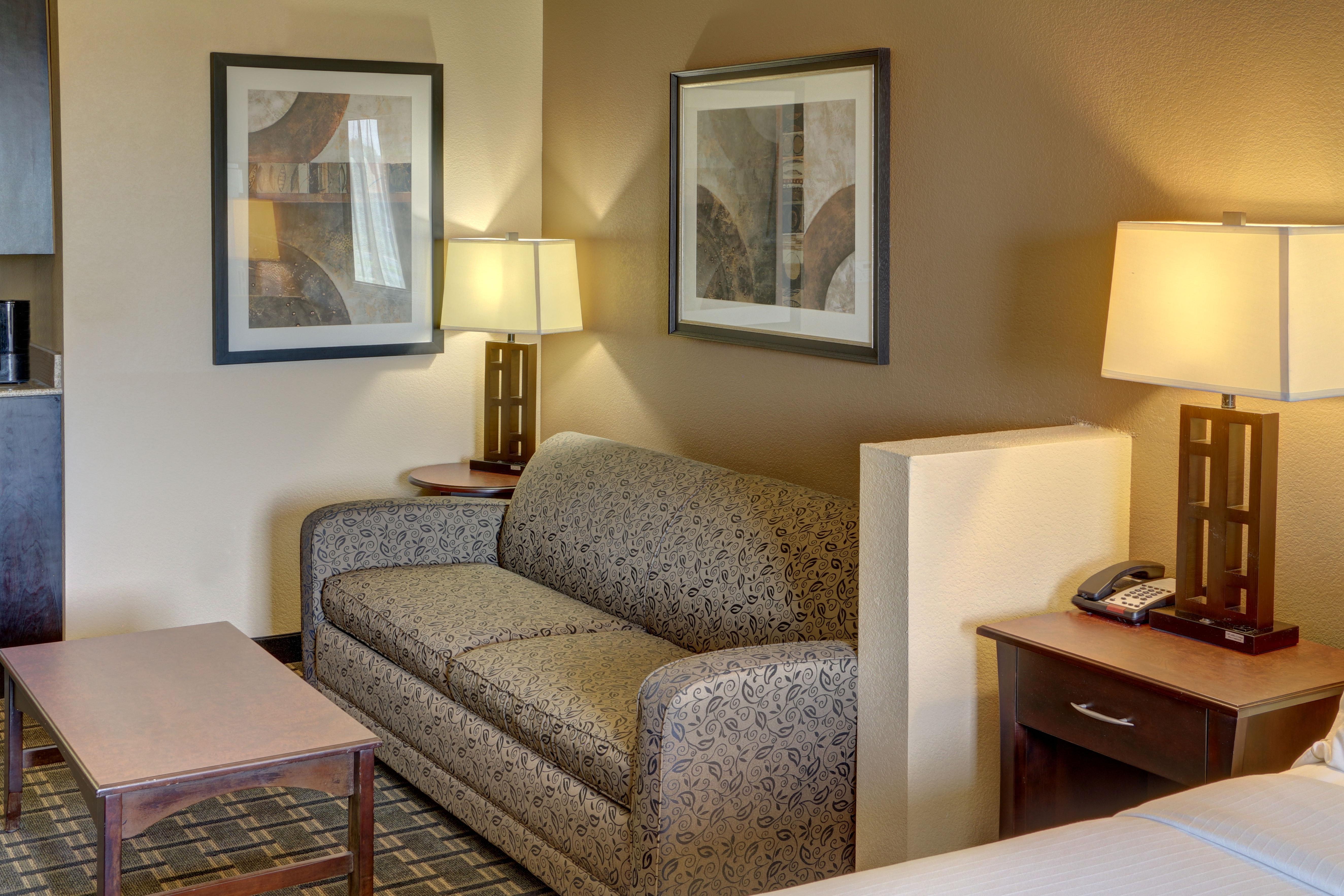 Holiday Inn Express Hotel & Suites Huntsville By Ihg Экстерьер фото