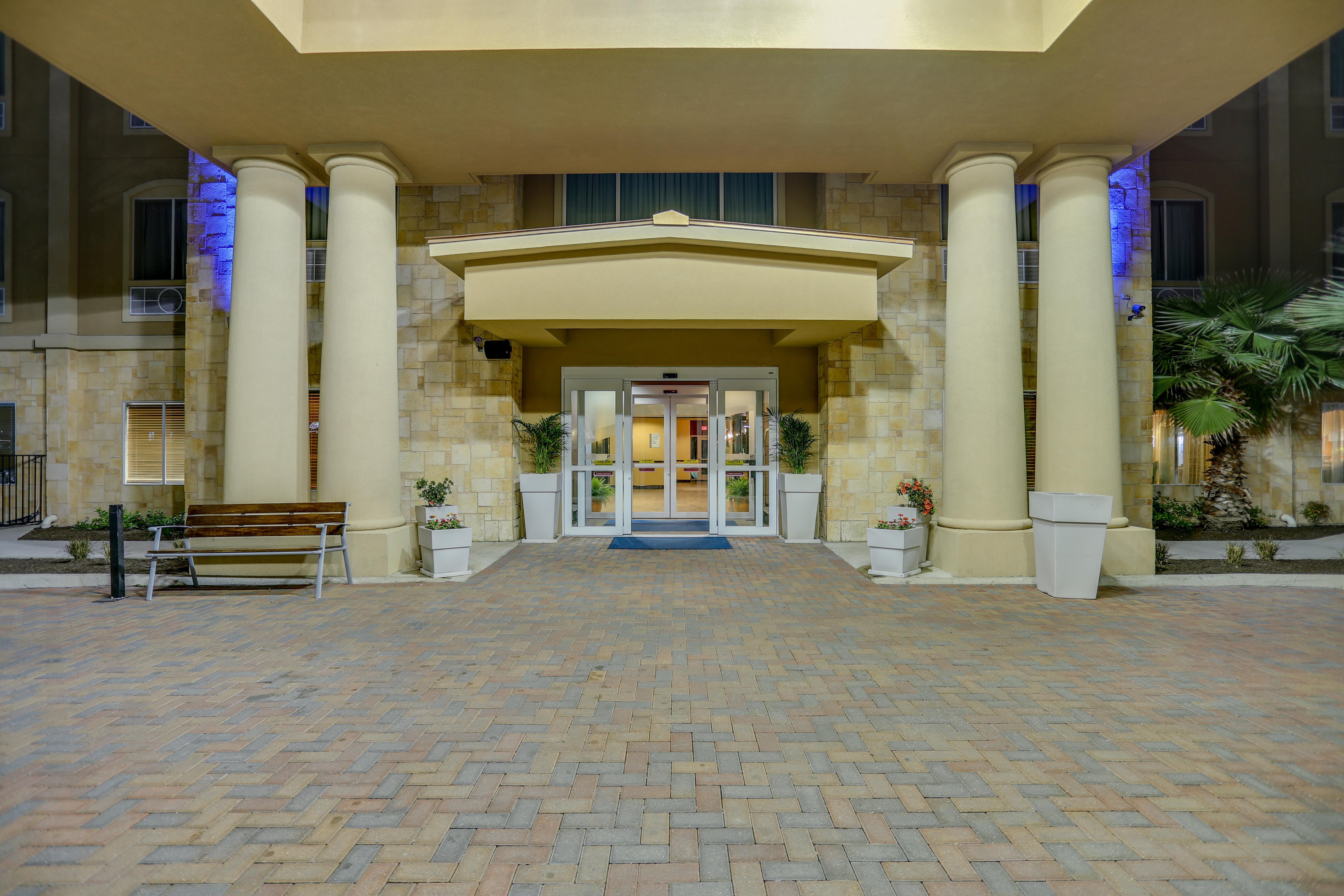 Holiday Inn Express Hotel & Suites Huntsville By Ihg Экстерьер фото