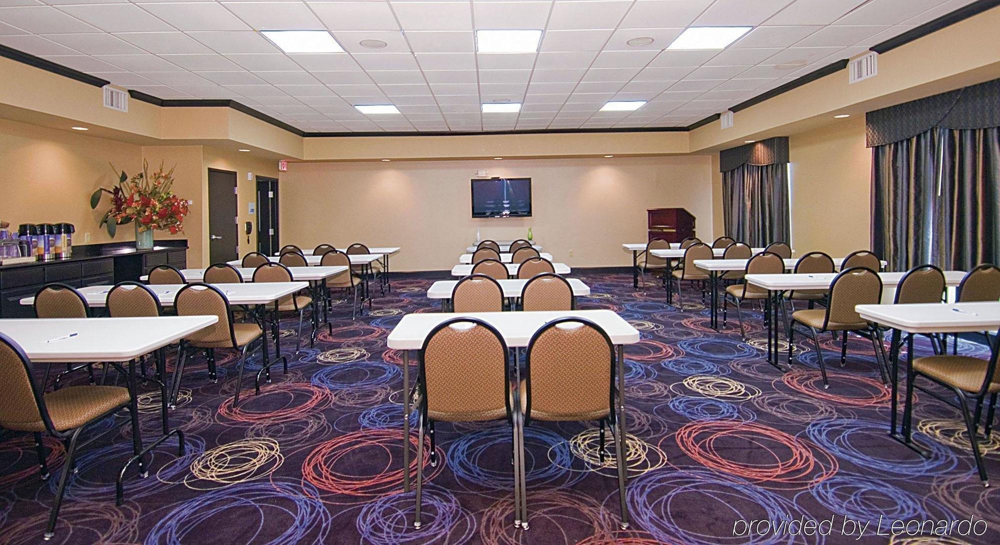 Holiday Inn Express Hotel & Suites Huntsville By Ihg Экстерьер фото