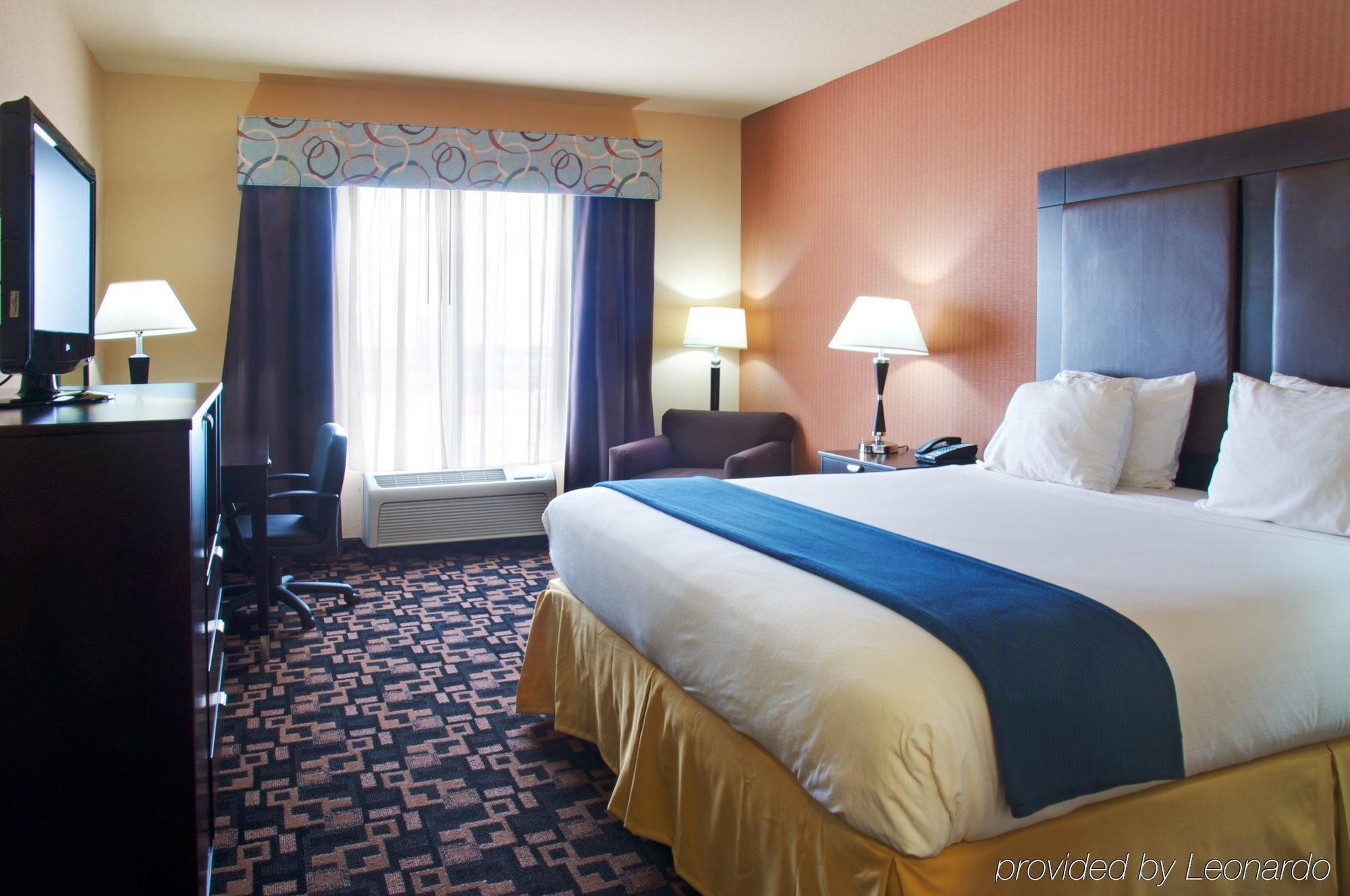 Holiday Inn Express Hotel & Suites Huntsville By Ihg Экстерьер фото