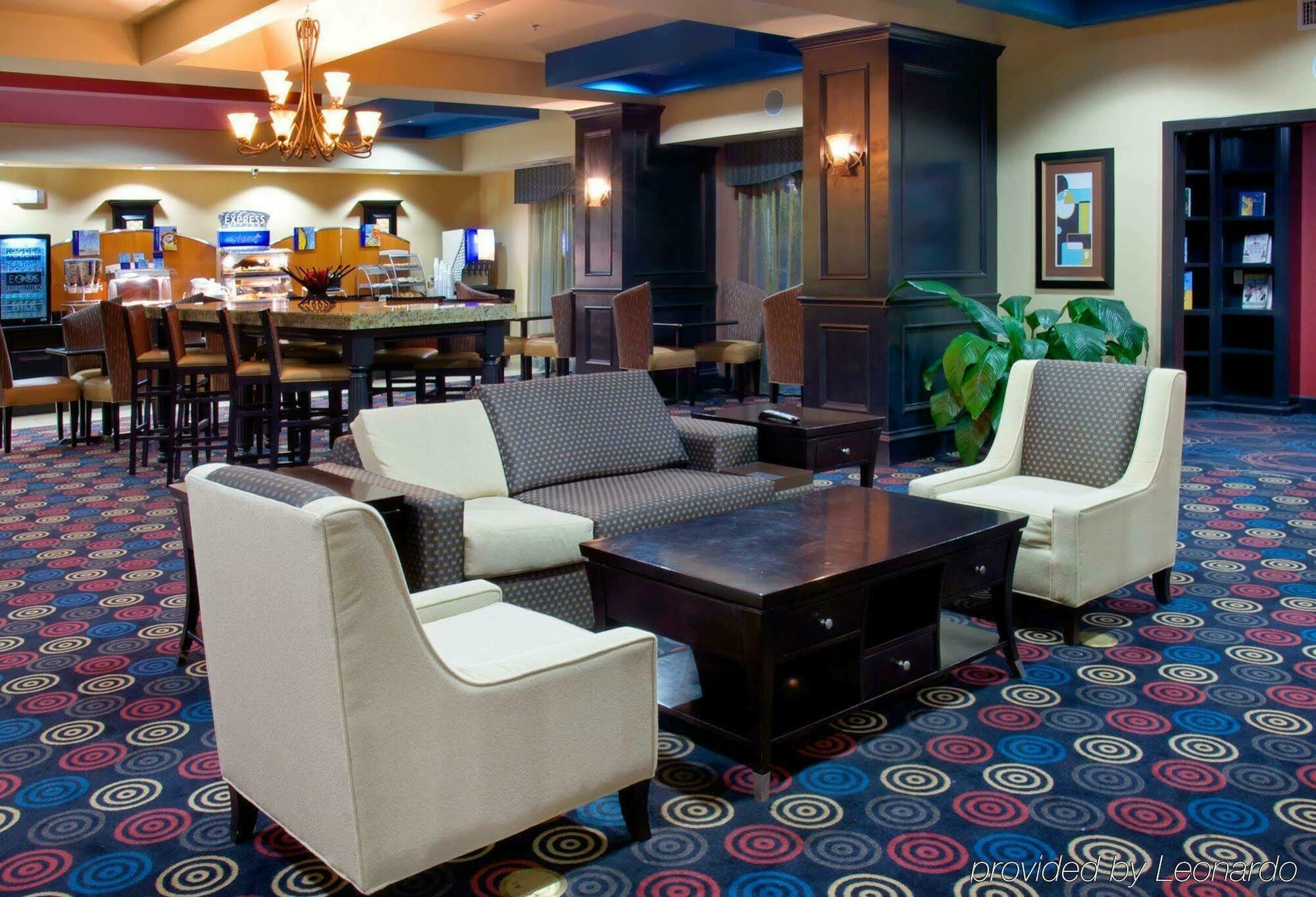 Holiday Inn Express Hotel & Suites Huntsville By Ihg Экстерьер фото